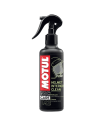 LIMPIADOR INTERIOR DE CASCO MOTUL M2 - 250 ML